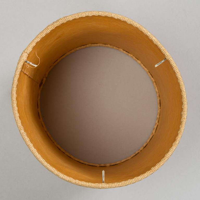 Paavo Tynell, kattovalaisin, malli 9030, Taito, 1900-luvun puoliväli.