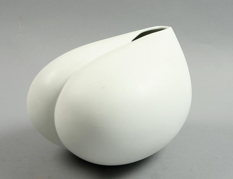 VAS, porslin, "Aphrodite", design Tapio Wirkkala, Rosenthal Studio Line, numr 34/200.