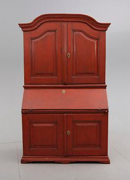 SKRIVSKÅP, allmoge, 1700-tal.