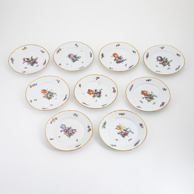 A set of nine 'Sachsisk blomst' starter plates, Royal Copenhagen, Denmark, 1922.