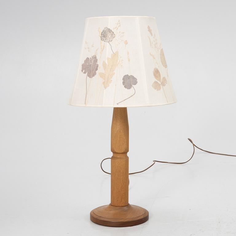 Carl Malmsten, a table lamp.