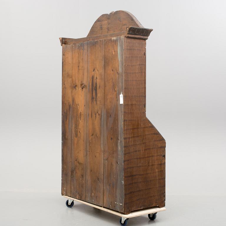 SKÅP, allmoge, tidigt 1800-tal, bär datering i dekoren.