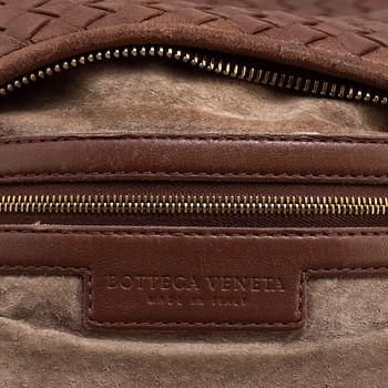 BOTTEGA VENETA, a 'Veneta' bag.