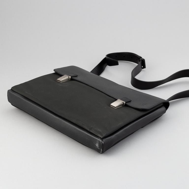 Louis Vuitton, väska, "Taiga Saratov GM".