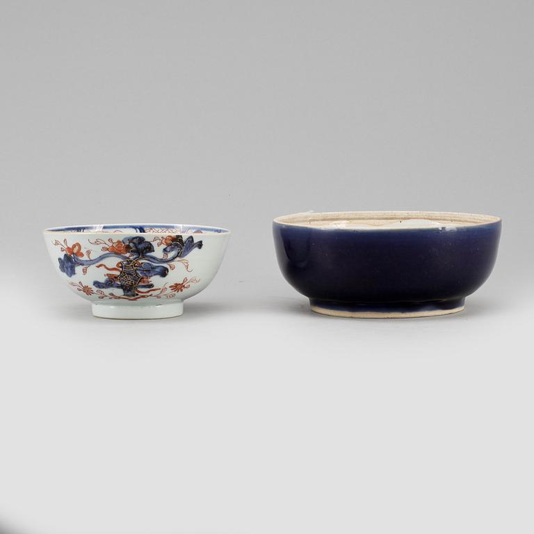 SKÅLAR, 2 st, porslin, Kina, 1700-tal.Powder Blue.