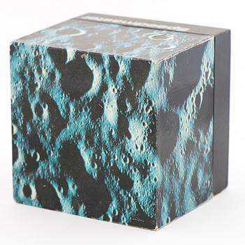 OMEGA, Speedmaster "Moon Crater Box".