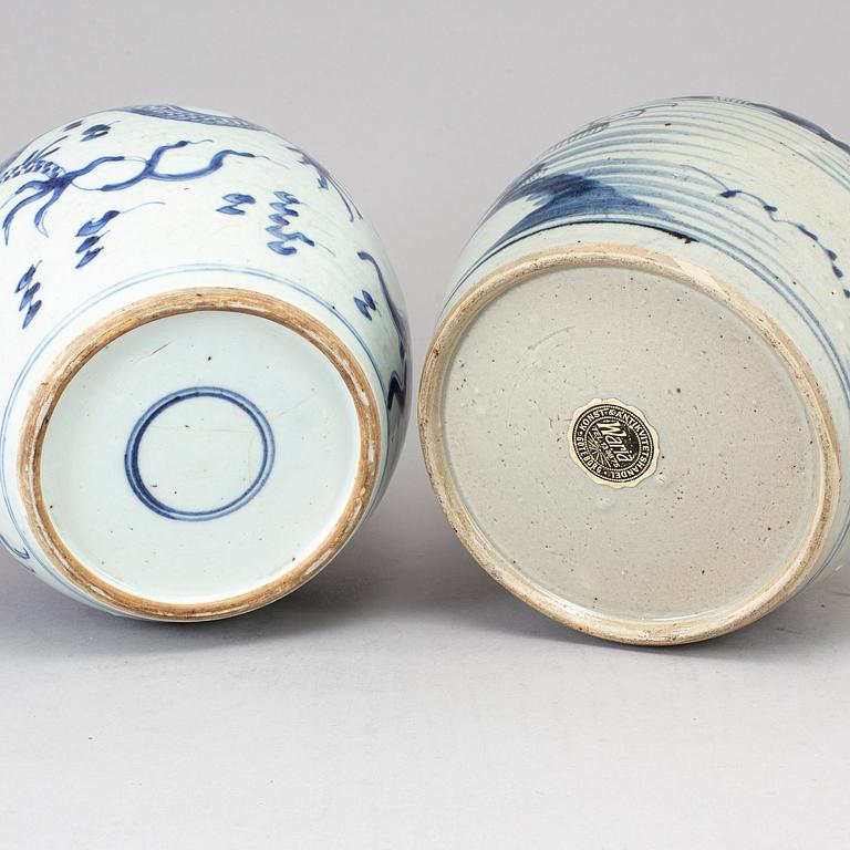 Two blue and white jars, Qing dynasty, 18-19th century.