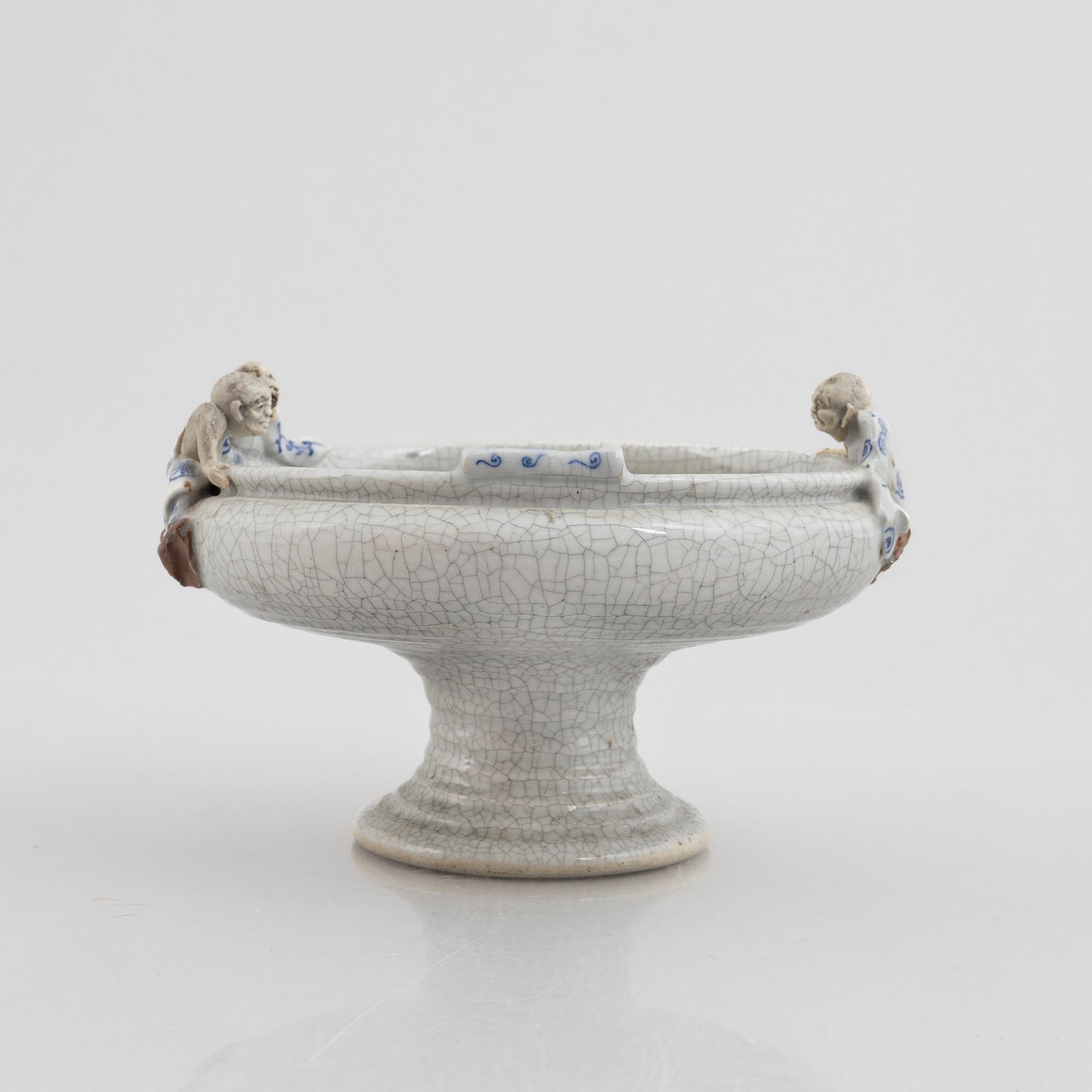 A Japanese sumida gawe ware stem bowl, signed Ishiguro Koko, early 20th century.