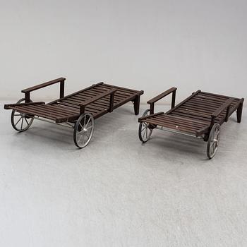 ELSA STACKELBERG, a pair of sunbeds from the second half of the 20th century.