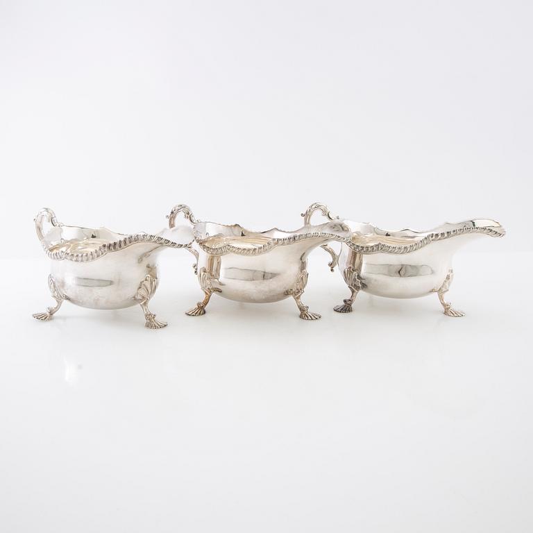 Sauceboats 3 pcs Louis XV style silver plate Mappin & Webb London first half of the 20th century.