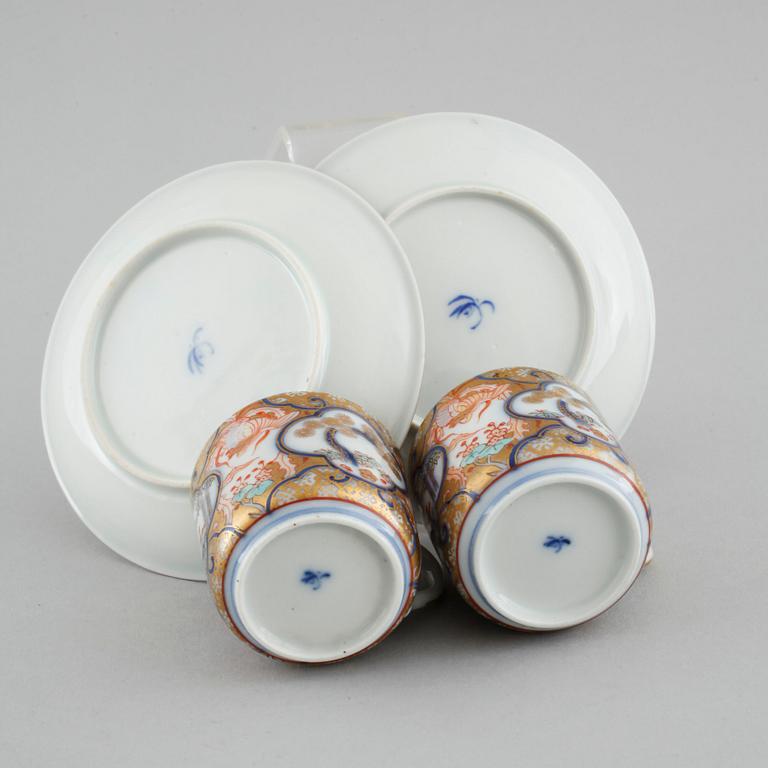 12 porcelain cups, probably Japan, around the mid 20th century.