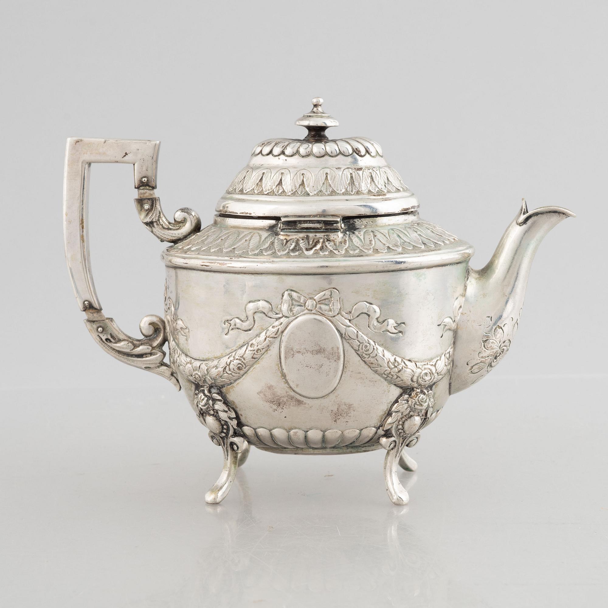 J.D. Schleissner & Söhne probably, an Empire style silver tea pot, Hanau, Germany, around 1900.
