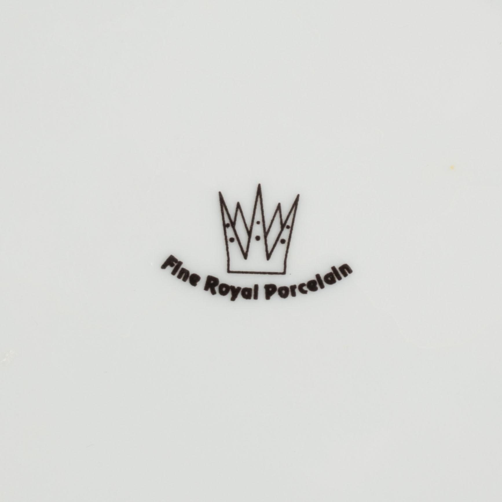 MATSERVIS, 23 delar, porslin, "Fine Royal Porcelain", 1900-talets slut.