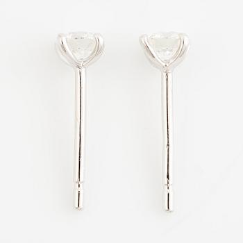 Earrings 18K white gold set with brilliant-cut diamonds accompanied by GIA dossier.