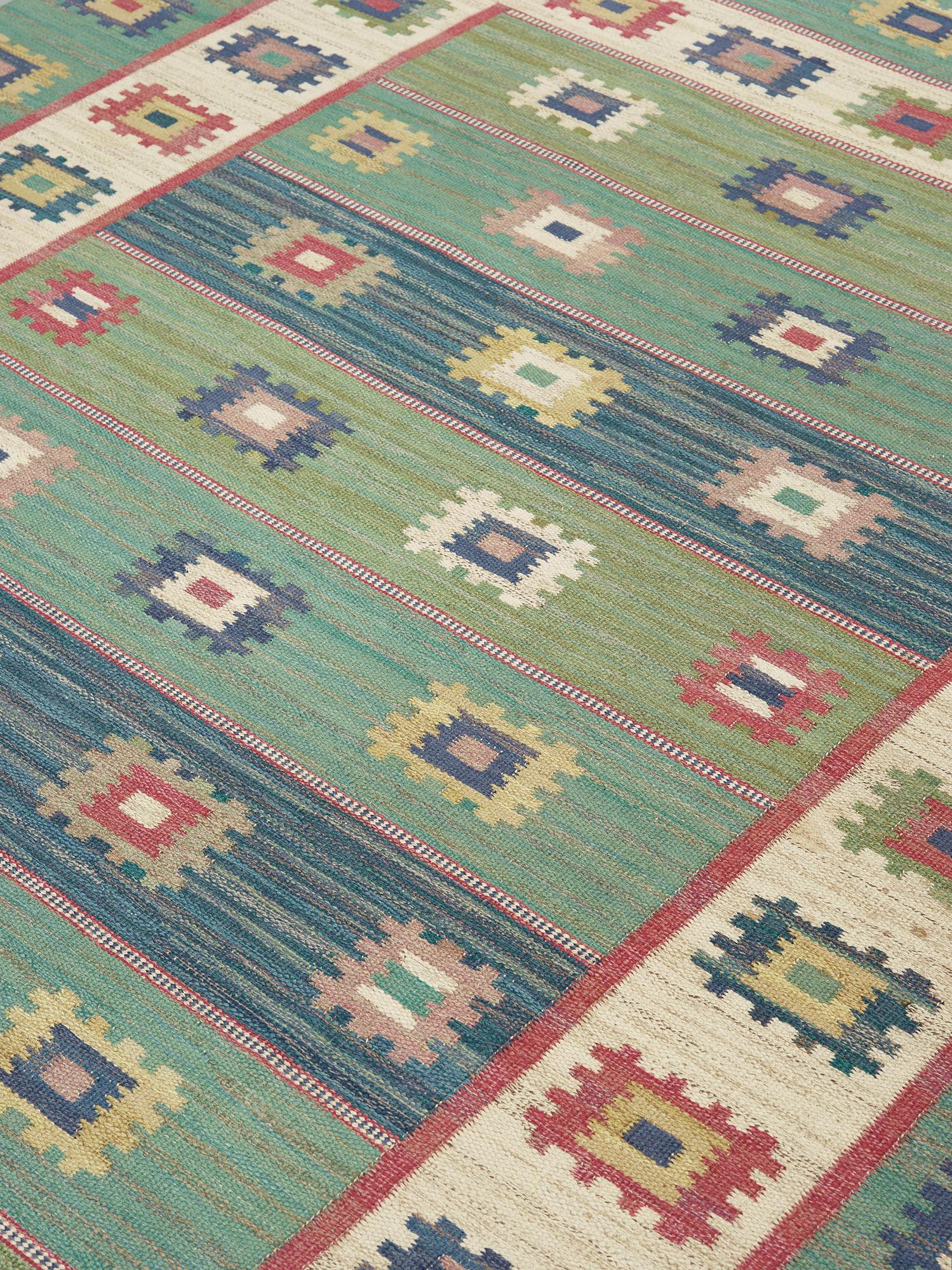 MÄRTA MÅÅS-FJETTERSTRÖM, a carpet, flat weave, 348,5 x 256 cm, "Grön äng", signed AB MMF.
