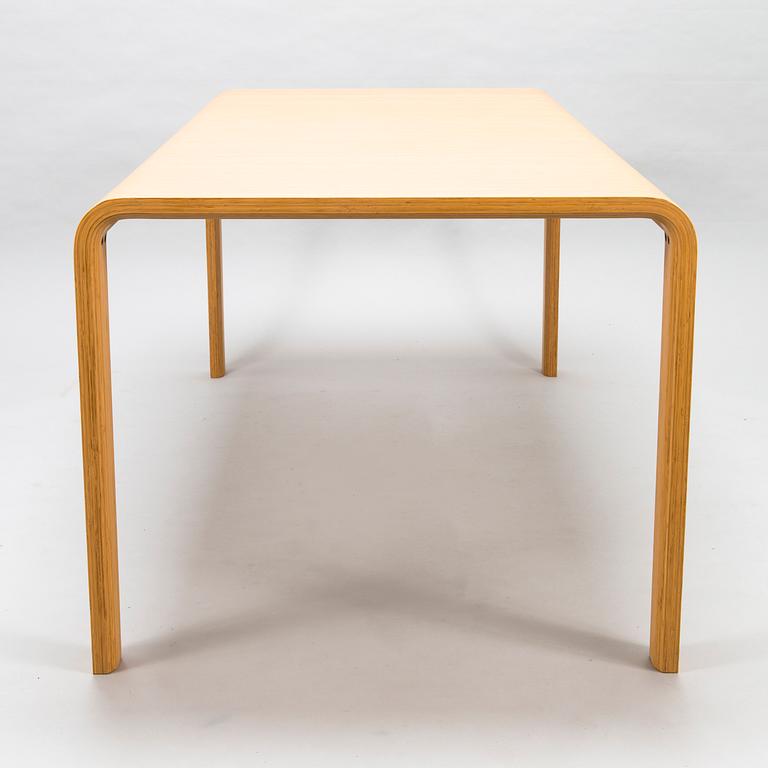 HENRIK TJAERBY, a 21st century 'Bamboo' diningtable for Artek Studio.