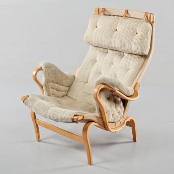 FÅTÖLJ, "Pernilla", Bruno Mathsson, Dux, 1900-talets andra hälft.