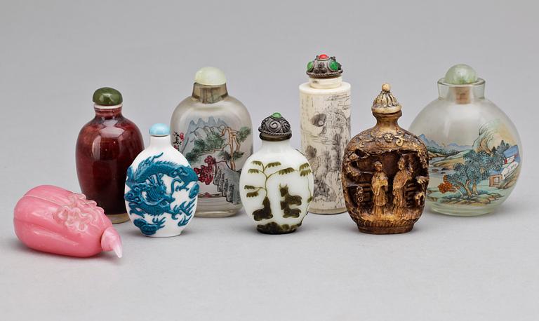 SNUSFLASKOR, 8 st, porslin, glas, ben, Kina.
