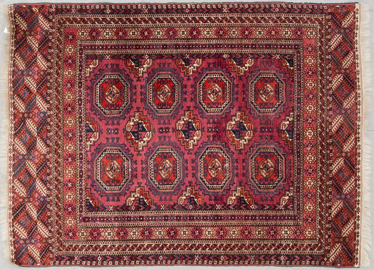 MATTA, semiantik/antik, Turkmensk, ca 158 x 118 cm.
