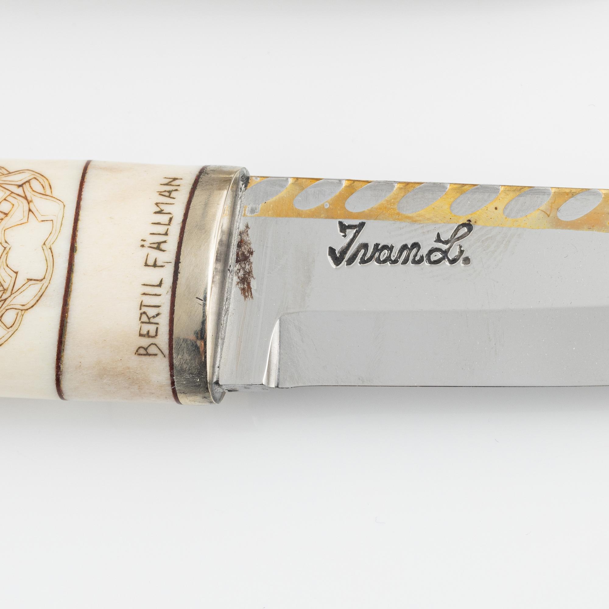 A reindeer horn knife by Bertil Fällman.