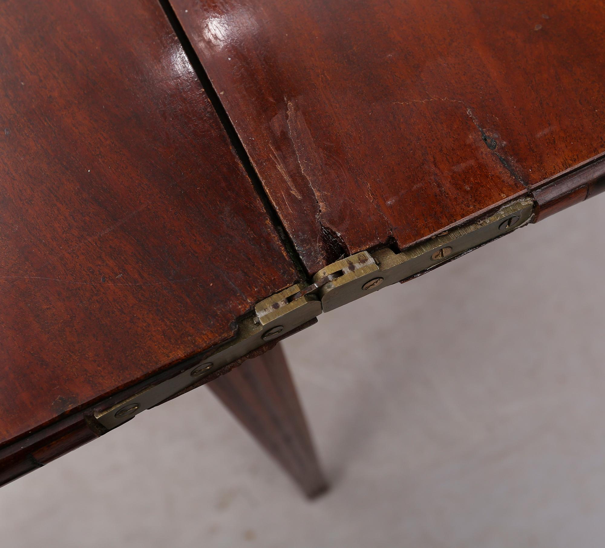 SPELBORD, gustaviansk stil, omkring år 1900.