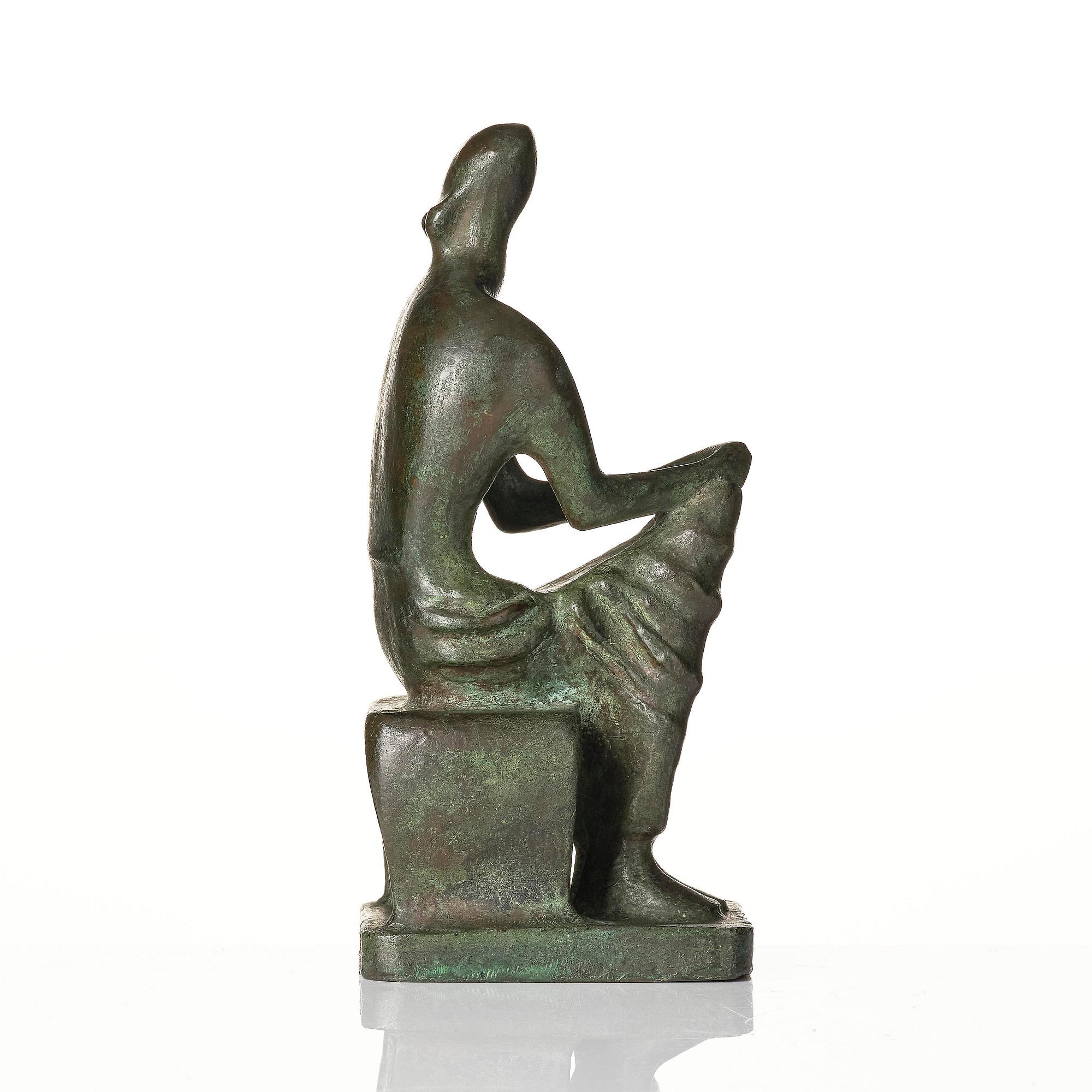 Henry Moore, "Seated figure".
