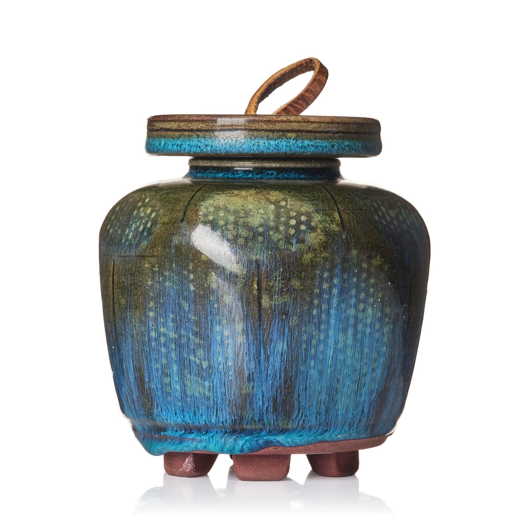 Wilhelm Kåge, a Farsta stoneware lidded jar, Gustavsberg Studio 1950s.