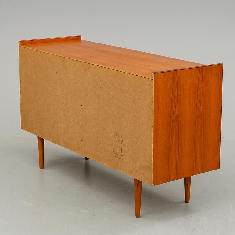 SIDEBOARD, 1900-talets andra hälft.