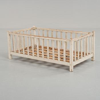 A textile baket from around the year 1900.