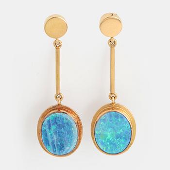 KARL-INGEMAR JOHANSSON, a pair of opal earrings made in Göteborg 1978.