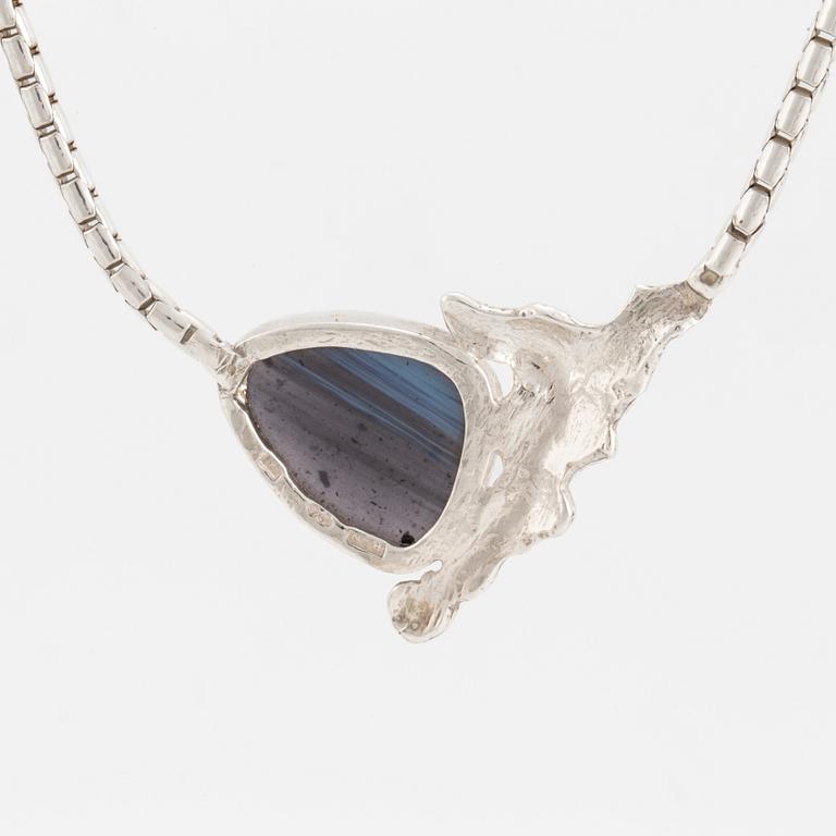 COLLIER "Bergslagssmycke" med blå slaggsten.