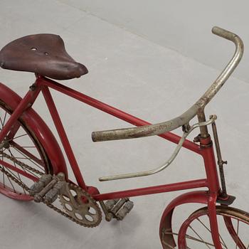 BARNCYKEL, plåt, 1920/30-tal.