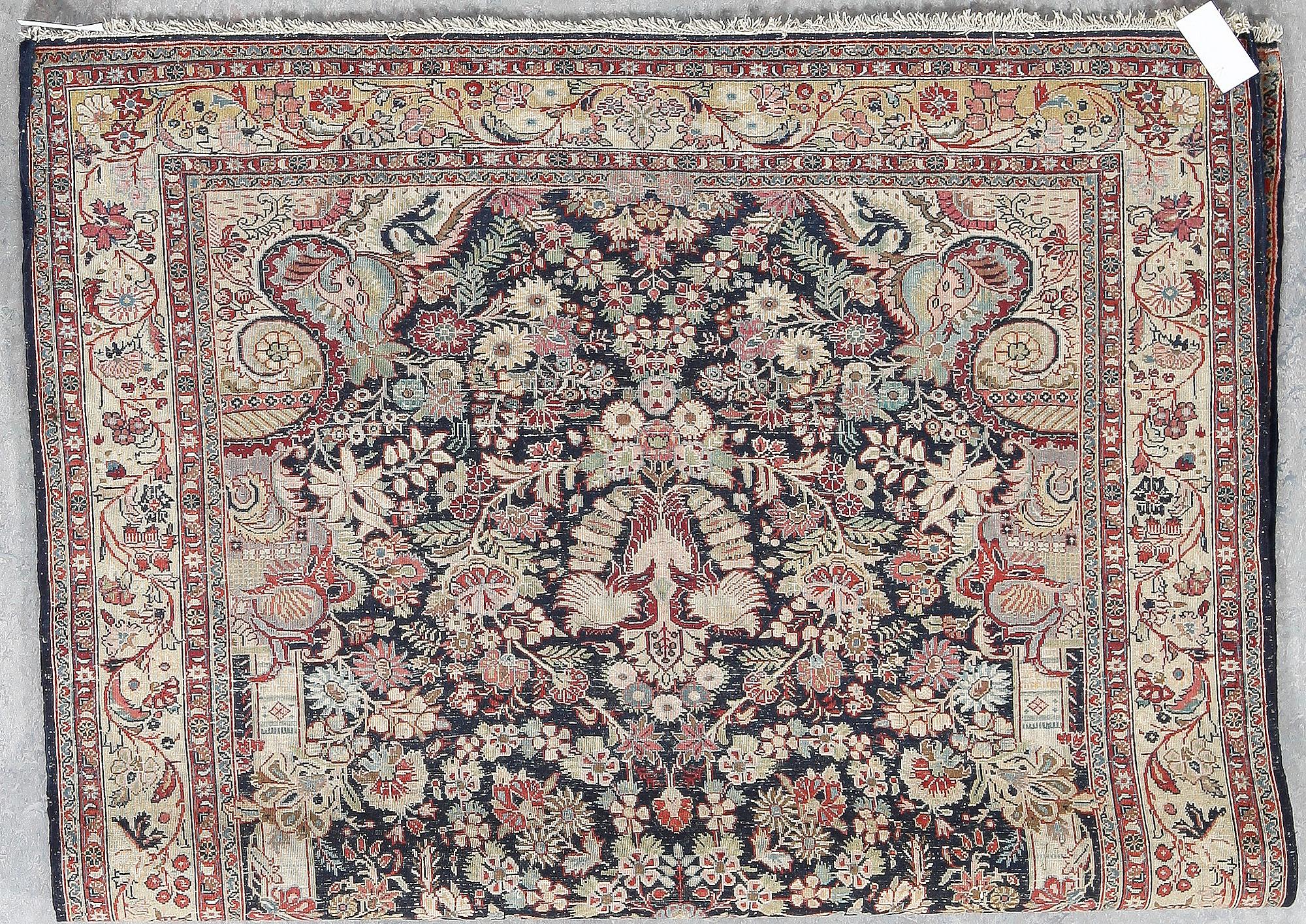 MATTA, semiantik Sarouk, ca 198x136 cm.