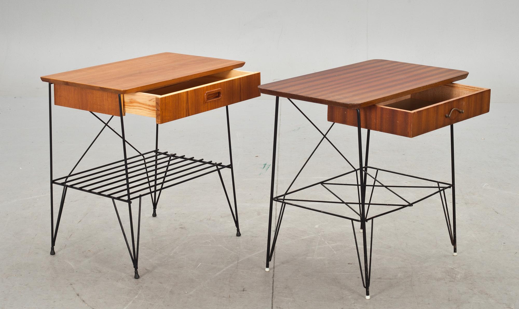 SÄNGBORD, 2 st, 1900-talets andra hälft.