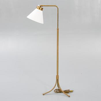 Josef Frank, a brass flor lamp nr 1842.