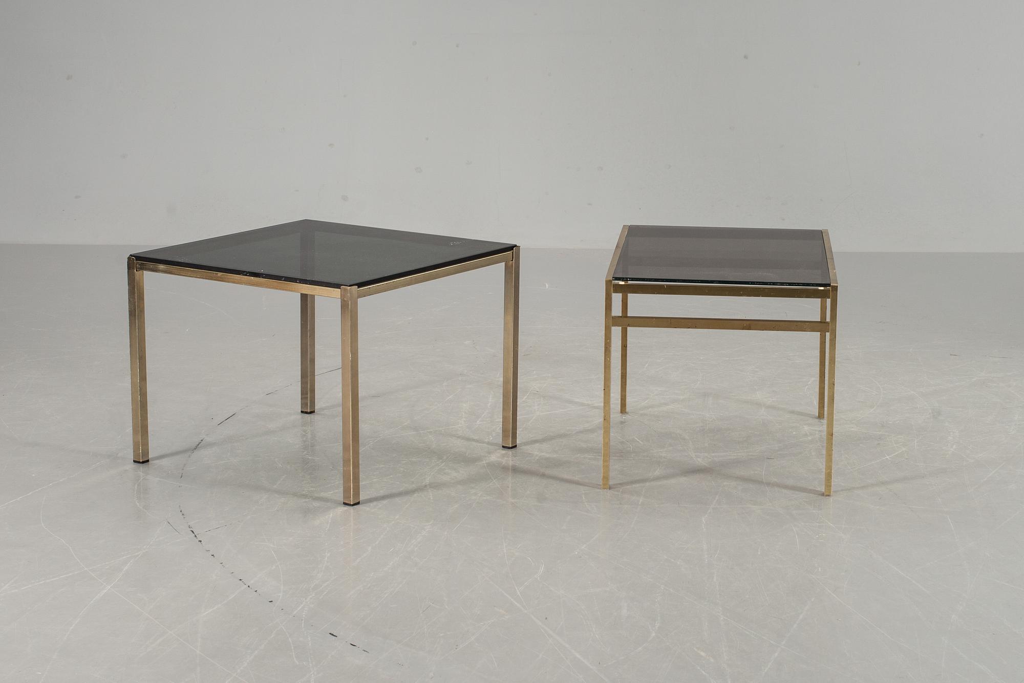 SIDOBORD, två stycken,  glas och mässing, 1970/80-tal.