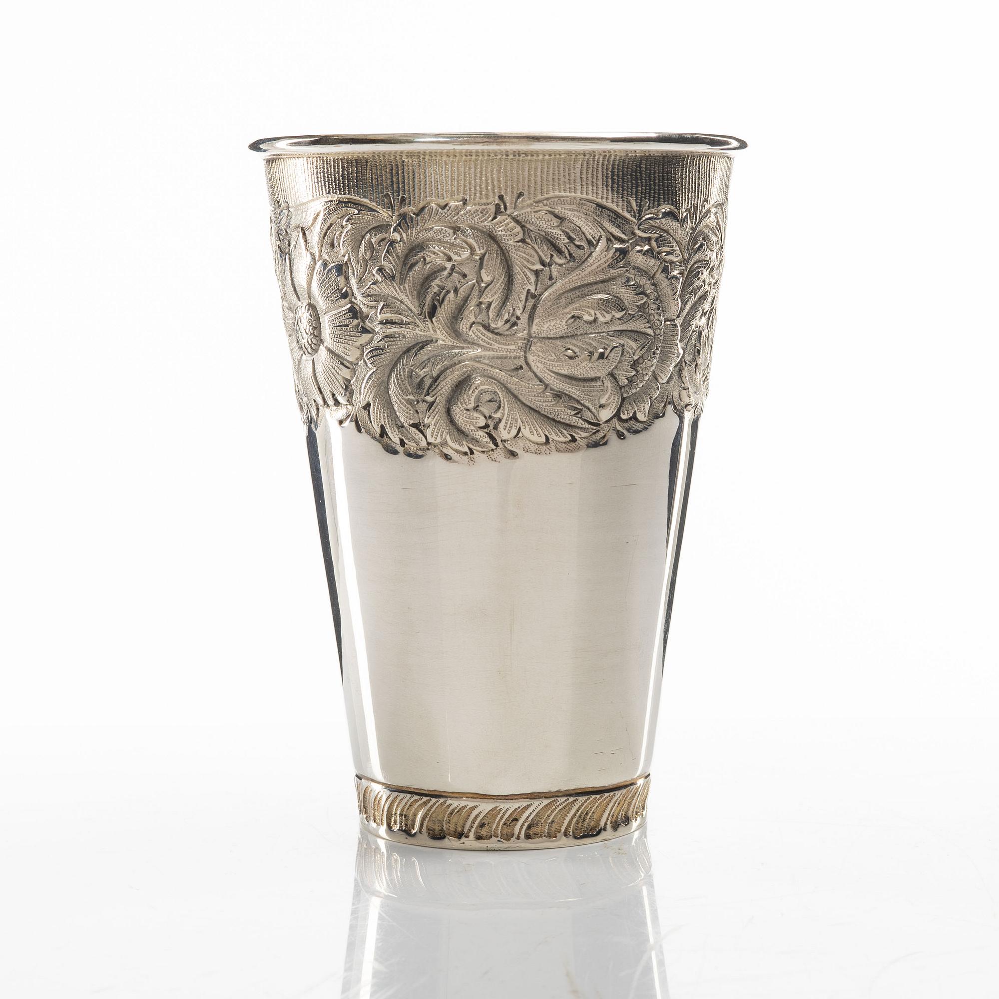 A silver beaker, mark Titulo and 916, Portugal 20th century.