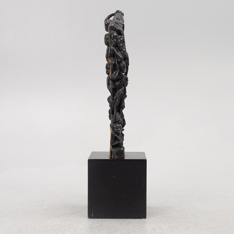 An 'Ujamaa' sculpture, Makonde family tree, mid-20th century.