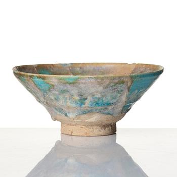 A Kashan lustre pottery Bowl, Persia, 13-14th century.