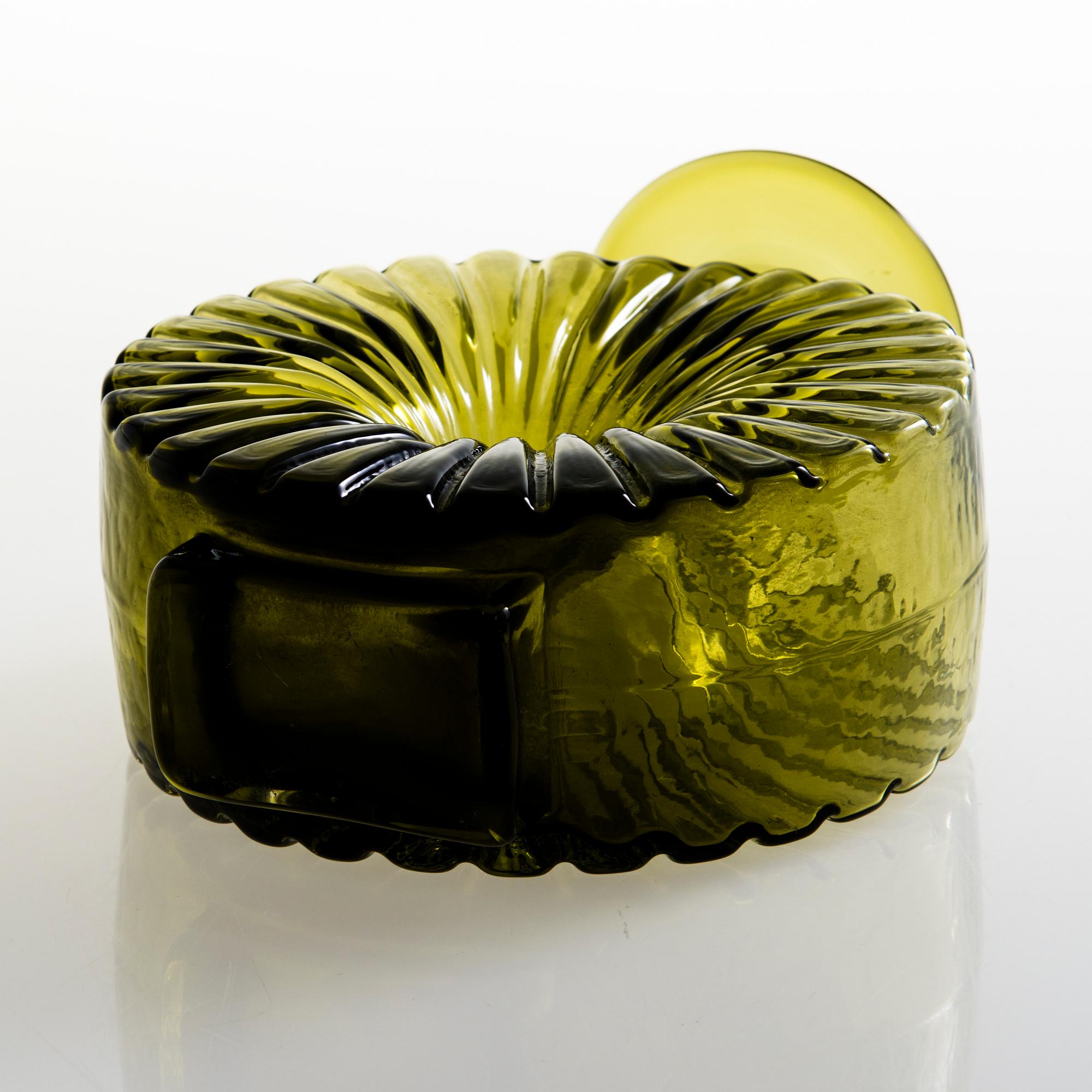 HELENA TYNELL, a 'Sun bottle' for Riihimäen Lasi Oy. In production 1964-1974.