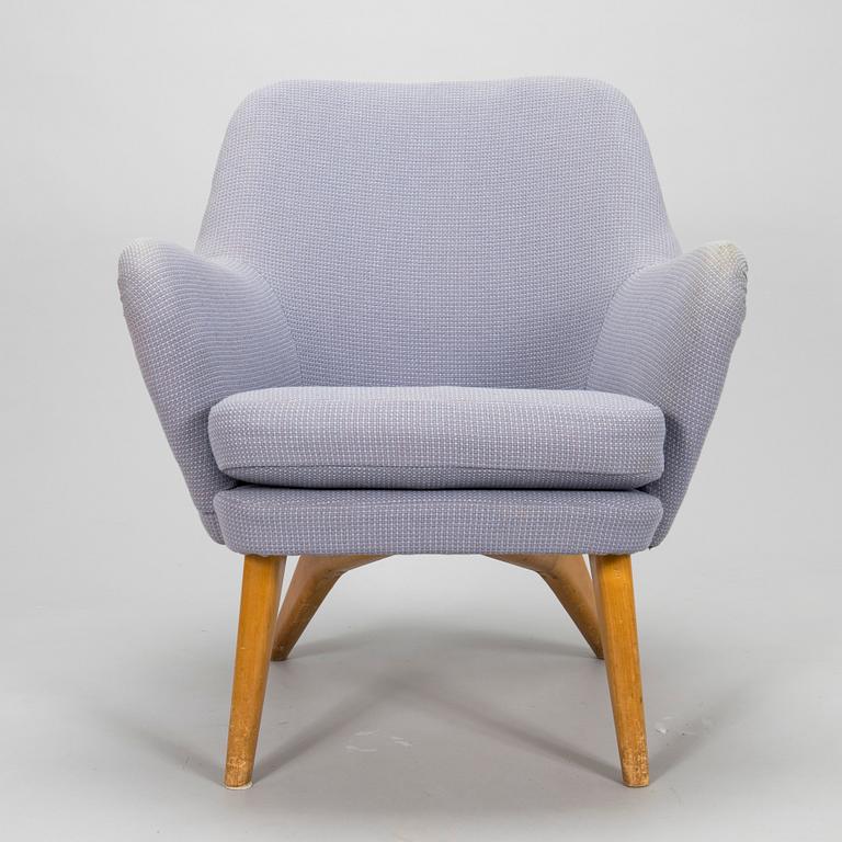 Carl Gustaf Hiort af Ornäs, a mid-20th century 'Pedro' armchair for Hiort Tuote Puunveisto Oy - Träsnideri Ab.