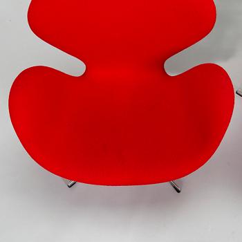 Arne Jacobsen, nojatuolipari, "Svanen" Fritz Hansen, Tanska.