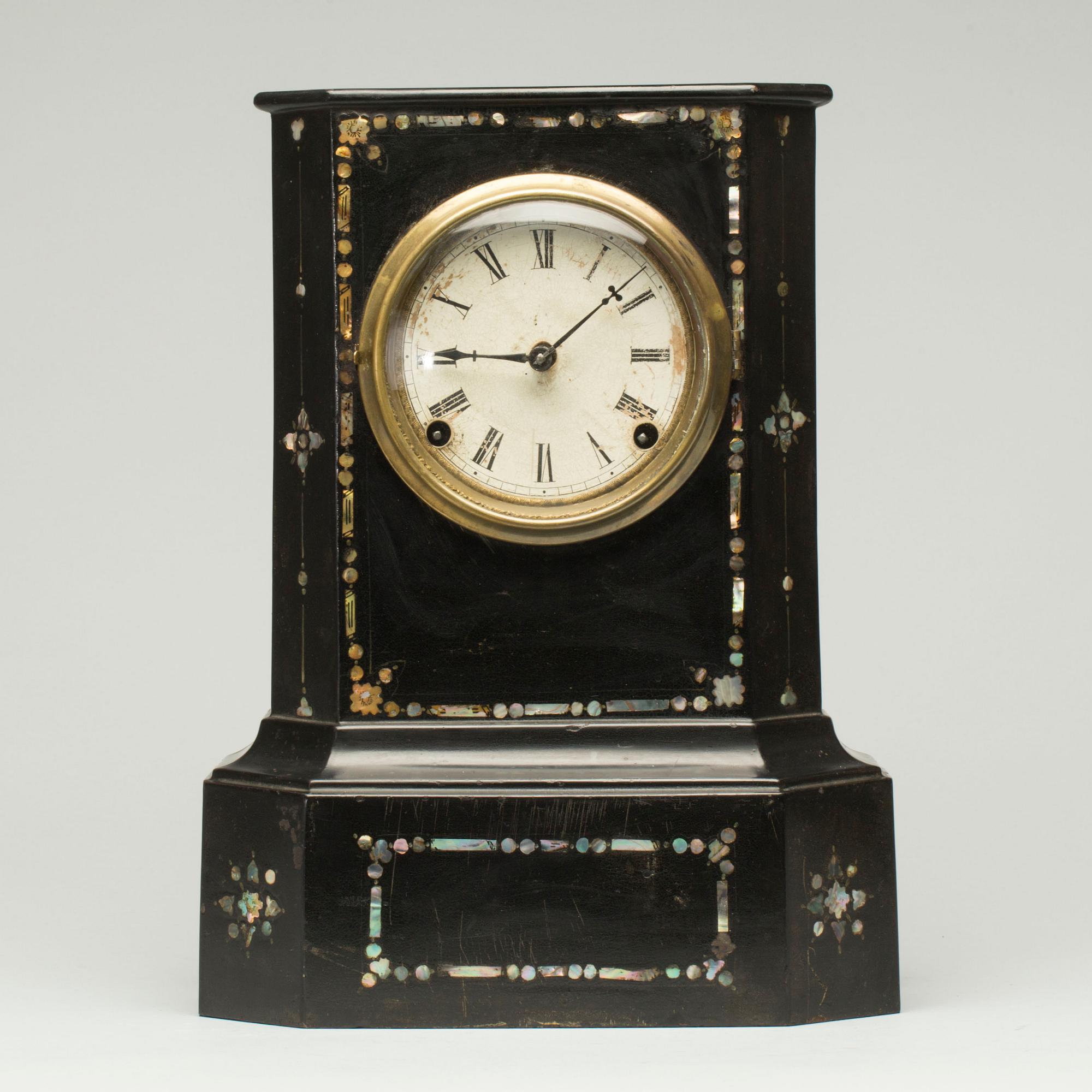 BORDSPENDYL, Waterbury Clock Co, 1800/1900-tal.