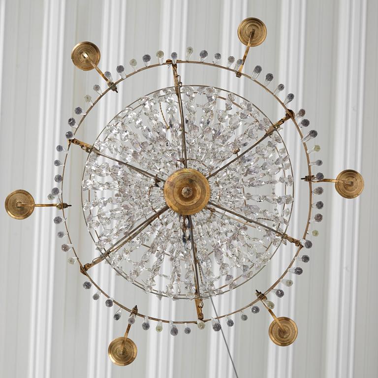 A late Gustavian early 19th Century seven-light chandelier.