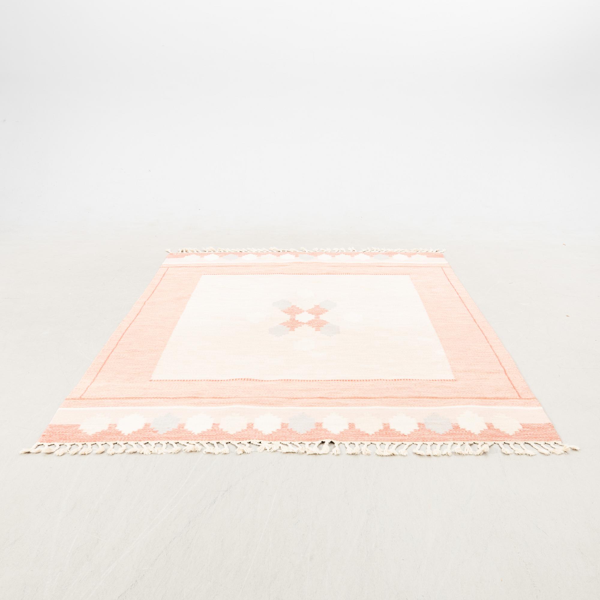 Ingegerd Silow, Rölakan rug signed ca 308x194 cm.