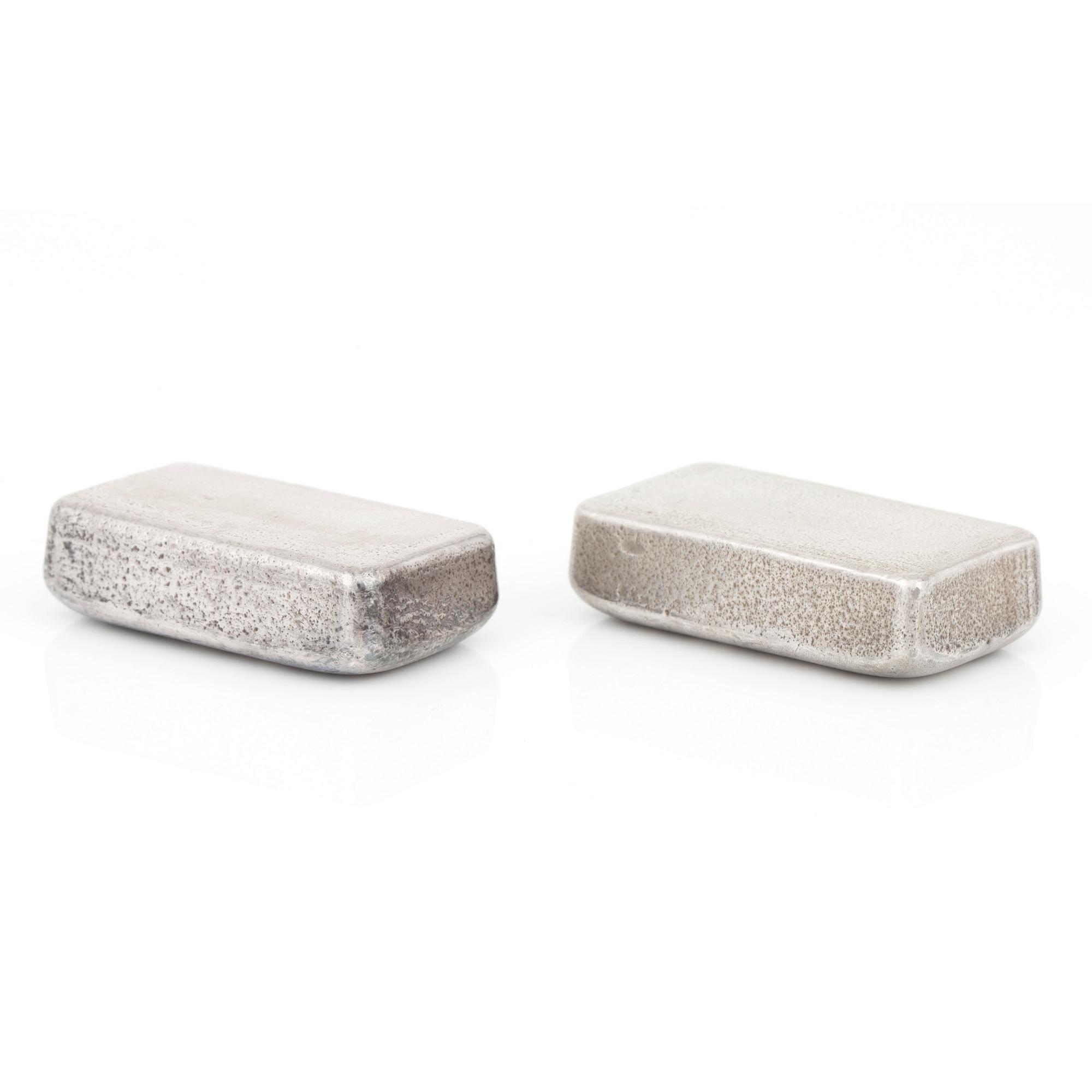SILVERTACKOR, 2 st, silverhalt 999+, nr 52622 och 52424. Vikt ca 189 g.