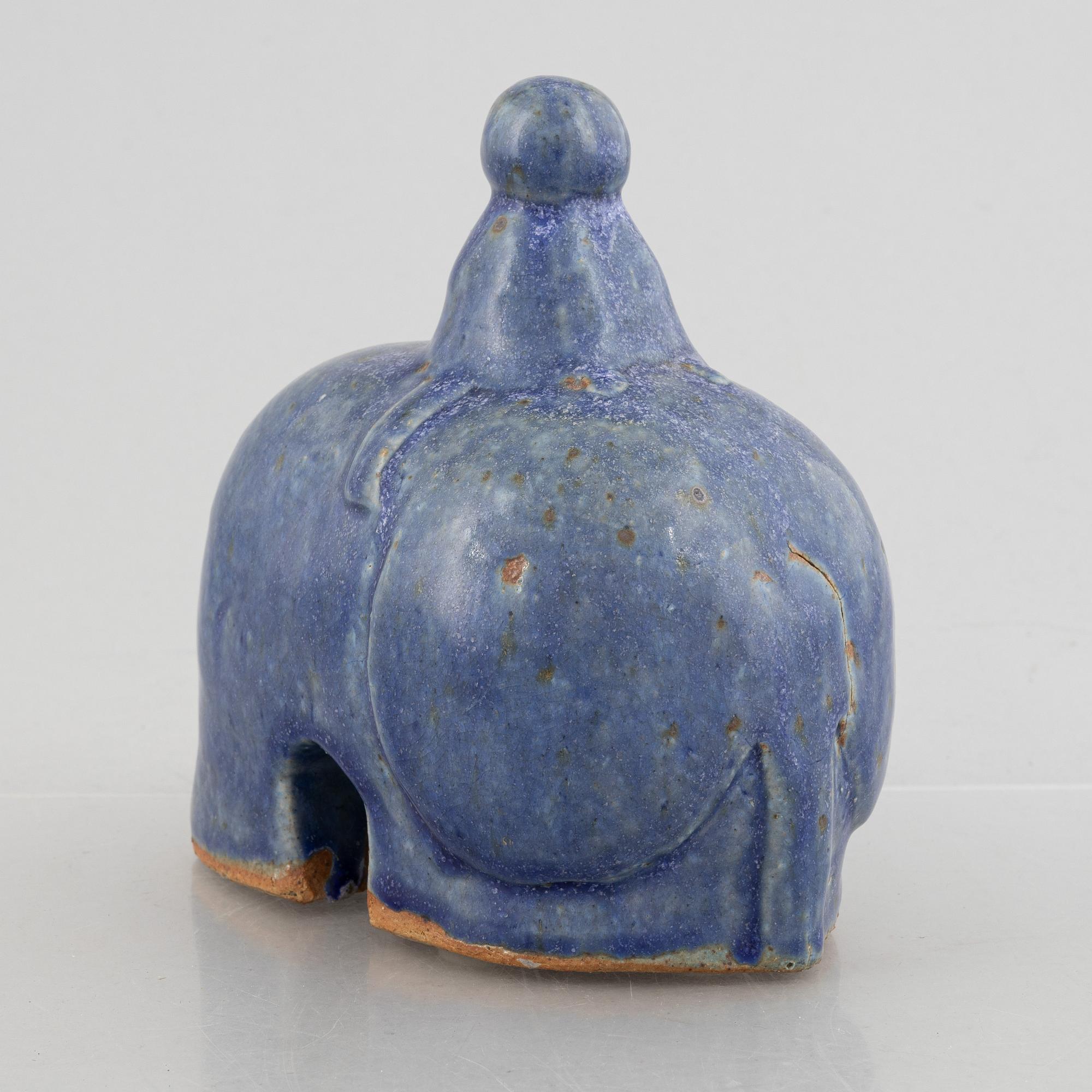 Ulla Kraitz, a stoneware sculpture, own studio, Fogdarp.