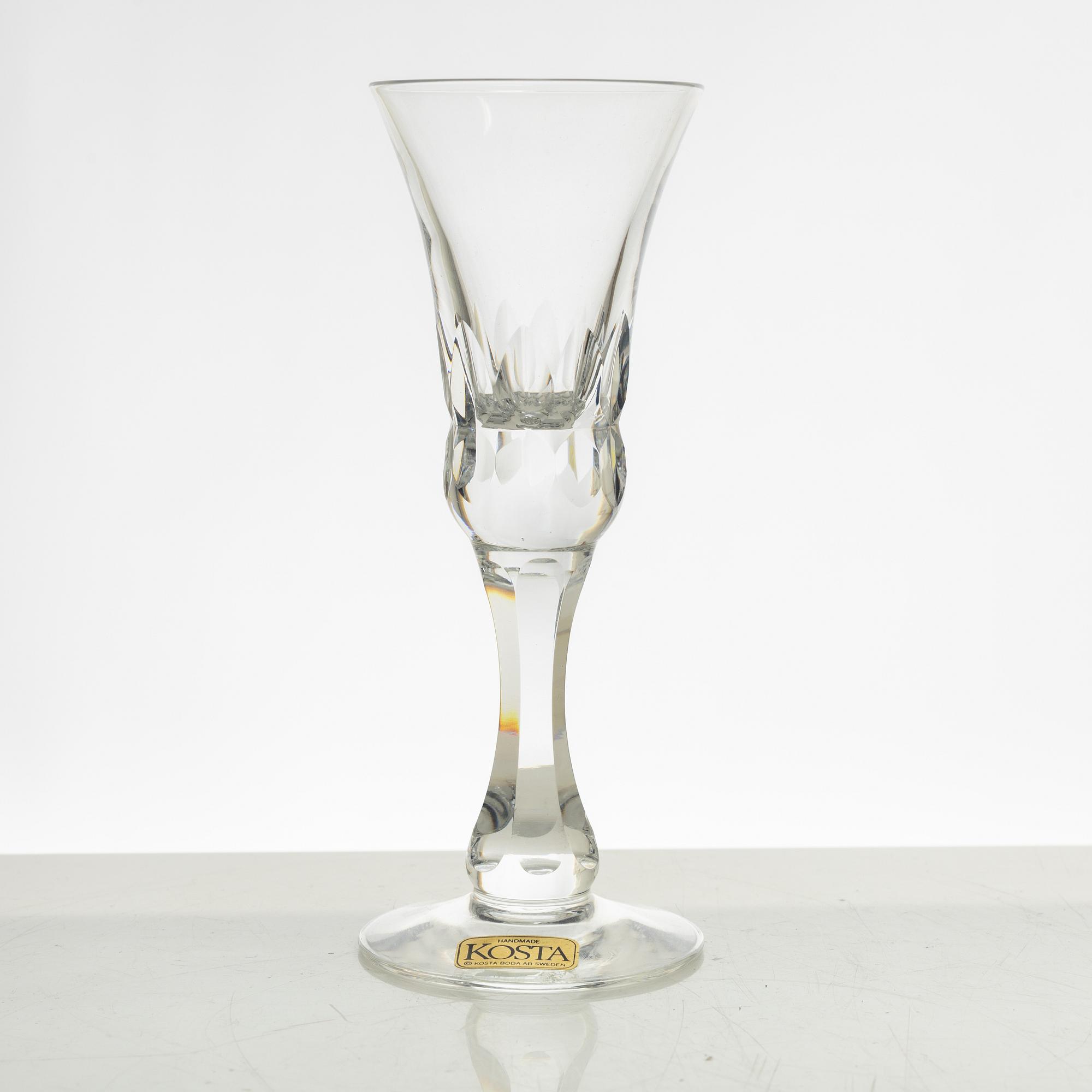 Göran Wärff, a 46 piece "Prince" glass service, Kosta Boda, Sweden, end of the 20th century.