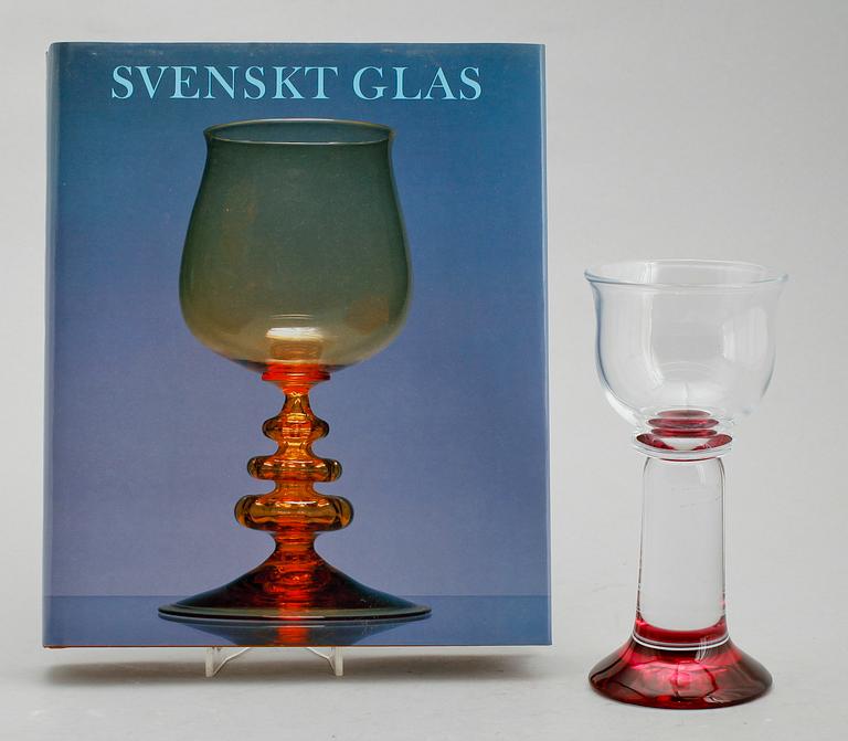 BOK SAMT POKAL, Svenskt Glas, bibliofilutgåva 188/200 med glaspokal av Erik Höglund, Strömbergshyttan, 1191.