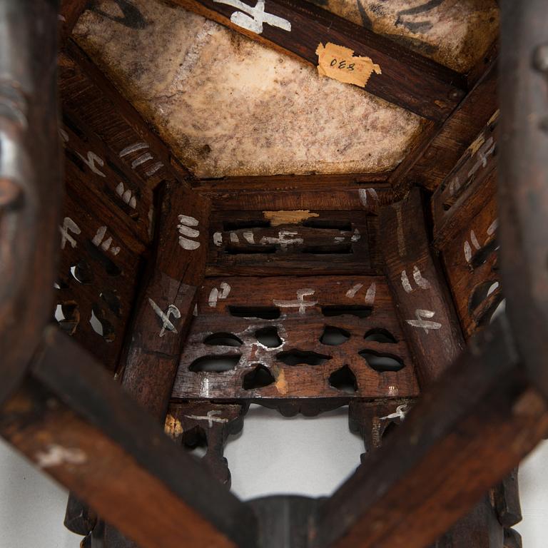 Bord, 2 st, Kina 1900-tal.